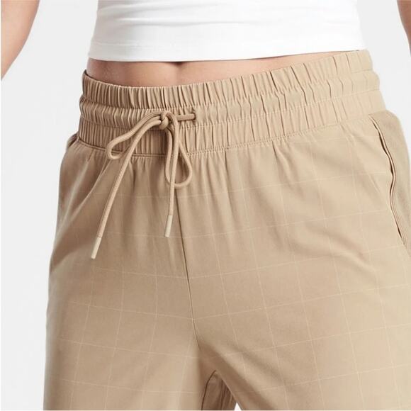 Athleta Brooklyn Textured Jogger in Windowpane Silt Size 2 - Picture 2 of 11